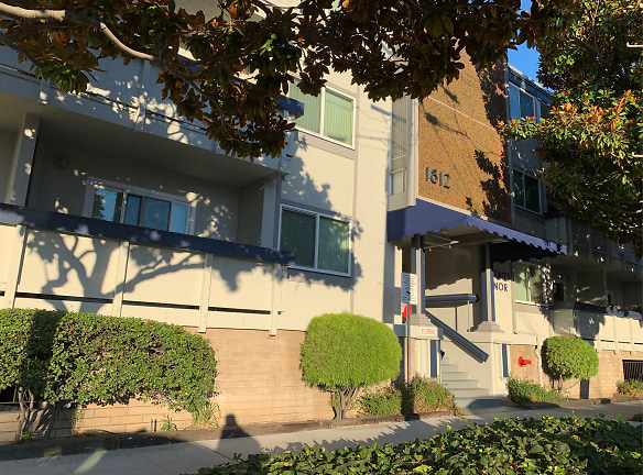 Onstad'S Manor Apartments - San Leandro, CA