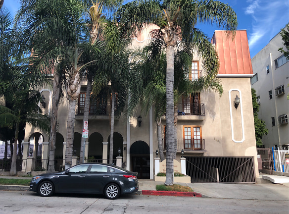 The Villas On Sycamore Apartments - Los Angeles, CA