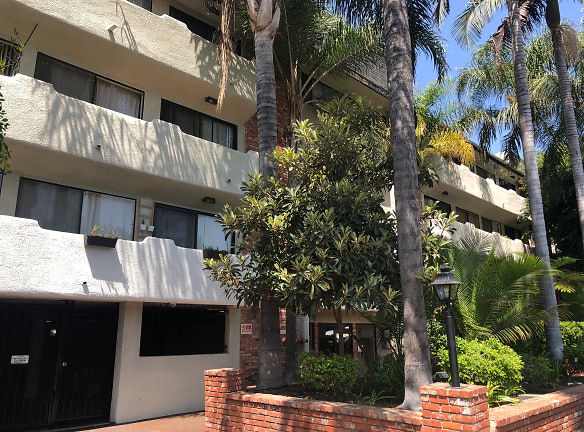 Los Feliz Palms Apartments - Los Angeles, CA