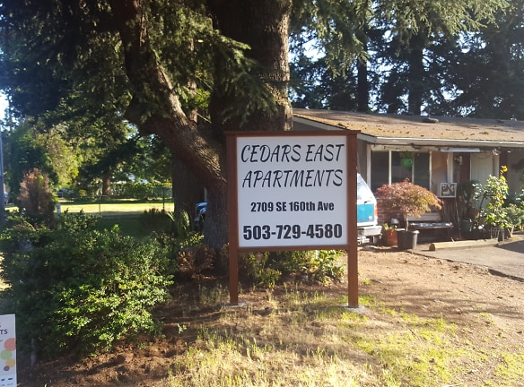 Cedars East Apartments - Portland, OR