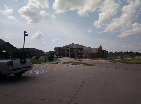 Stonehollow Apartments - Lubbock, TX