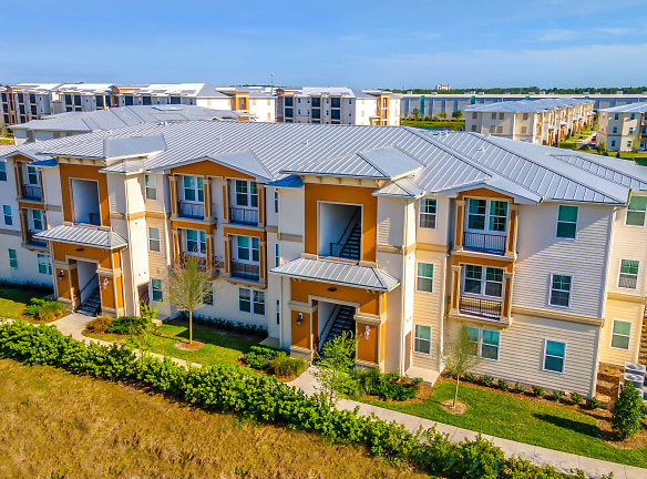 Clyde Morris Landings Apartment Homes - Daytona Beach, FL