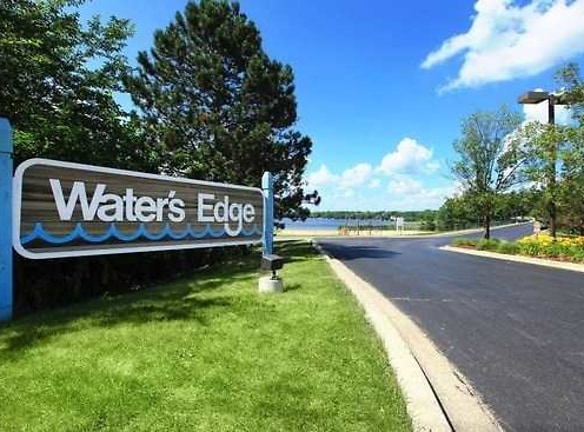 Waters Edge Apartments - Lake Villa, IL