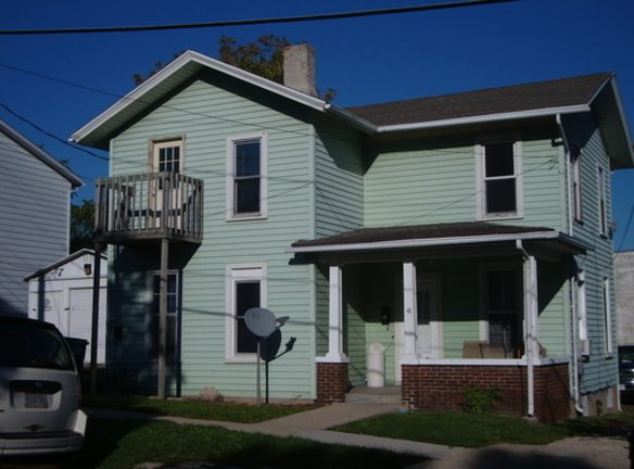 16 N Washington St unit lower - Janesville, WI