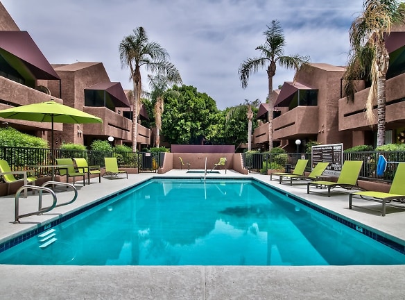 Desert Boutique Apartments - Palm Springs, CA