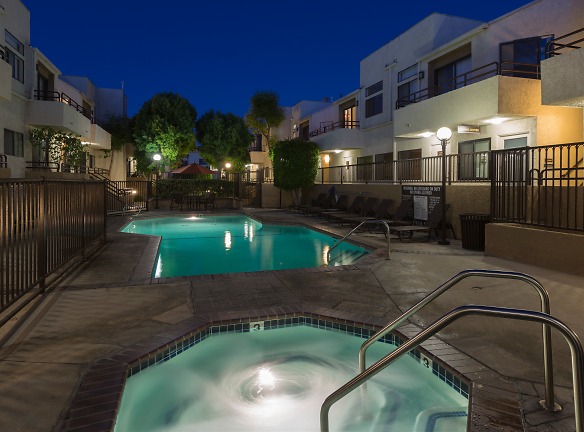 NMS Northridge: Apartments Near CSUN - Northridge, CA