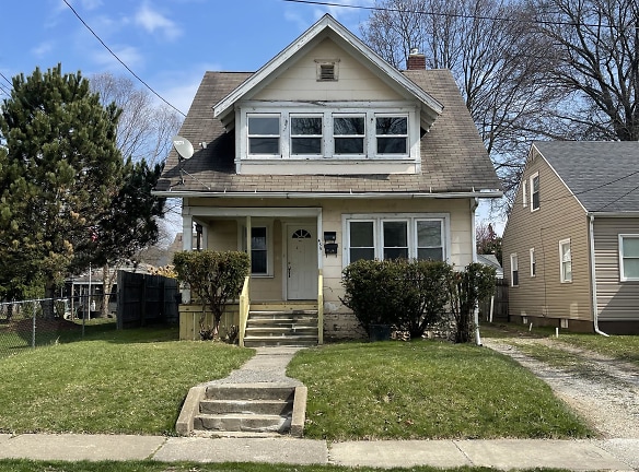 459 Patterson Ave - Akron, OH