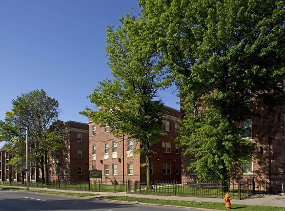 Parkside Manor Apartments - Baltimore, MD