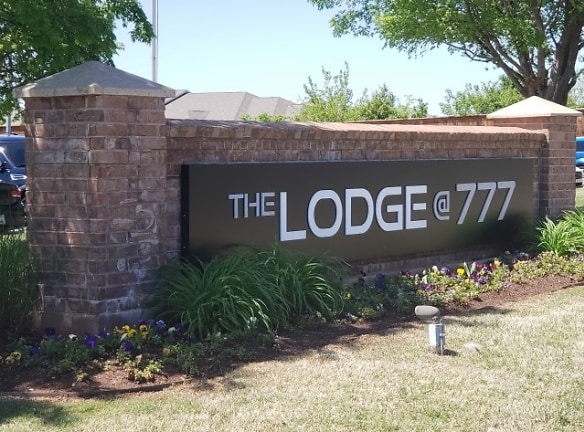 The Lodge @ 777 - Midwest City, OK