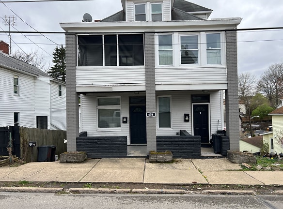 656 Dow Ave - Carnegie, PA