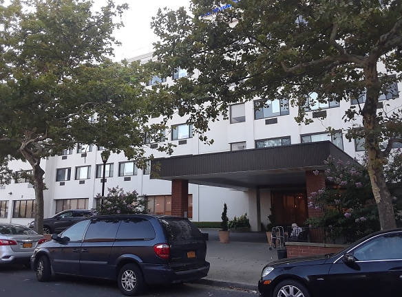 The Waterford Senior Living On The Bay Apartments - Brooklyn, NY