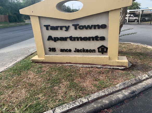 Tarry Towne Apartments - San Antonio, TX