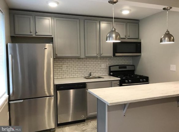 5402 Midwood Ave unit 2 - Baltimore, MD