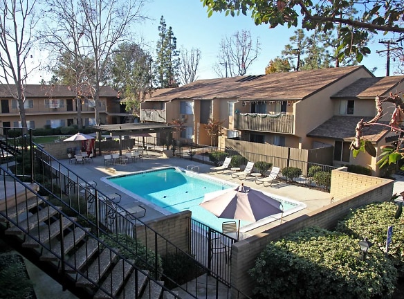 Sycamores-Oaks Apartments - Santee, CA