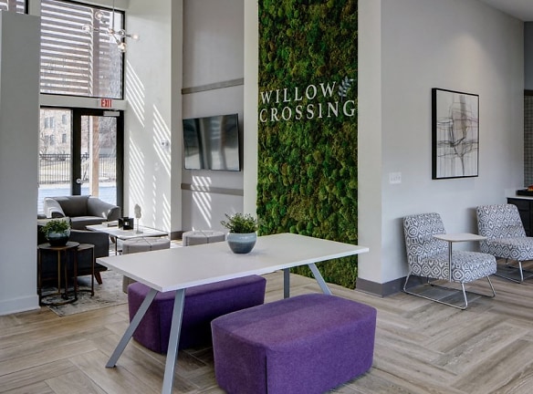 Willow Crossing Apartments - Elk Grove Village, IL