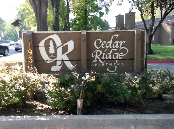 CEDAR RIDGE Apartments - Stockton, CA