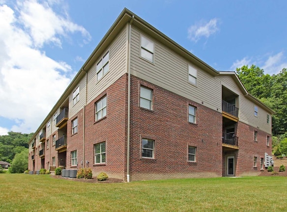 55+ Active Adult : The Meadows At Stonebrook Village - Pittsburgh, PA