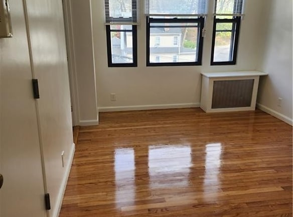 508 McLean Ave #5 - Yonkers, NY