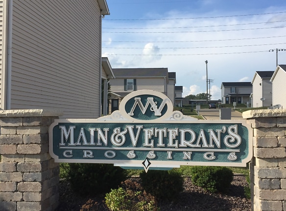 Main Veterans Crossings Apartments - Bloomington, IL