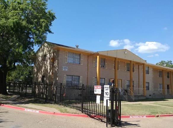 Stonewood Terrace Apartments - Dallas, TX