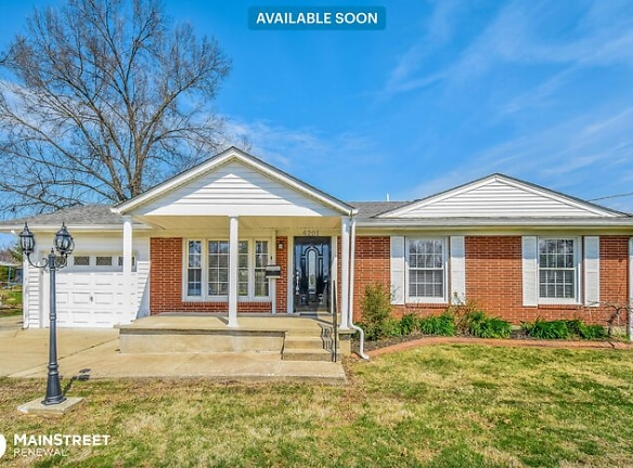 6201 W Pages Ln - Louisville, KY