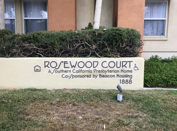 Rosewood Court Apartments - Pasadena, CA