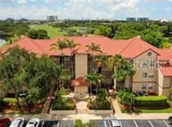 2400 Feather Sound Dr #522 - Clearwater, FL
