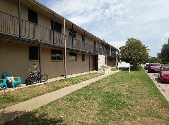 Ridglea Square Apartments - Fort Worth, TX
