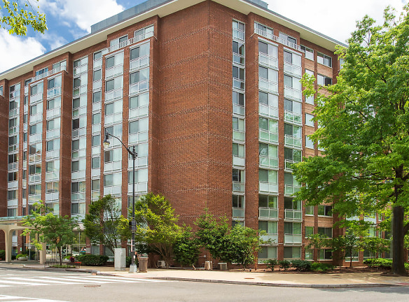 The Flats At Dupont Circle Apartments - Washington, DC