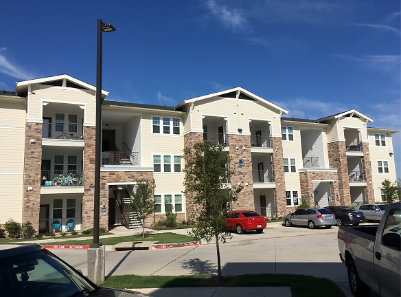 Parkdale Villas Apartments - Denison, TX