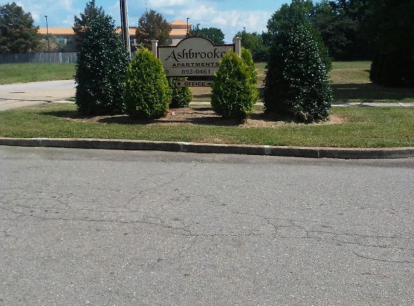 Ashbrooke Apartments - Dunn, NC