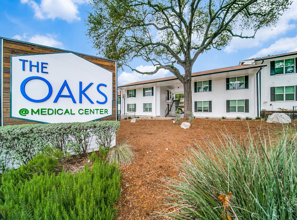 The Oaks At Medical Center - San Antonio, TX