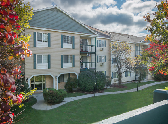 Greenview Village Apartments - Manchester, NH