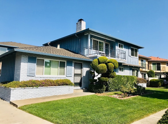 683 Grand Coulee Ave - Sunnyvale, CA