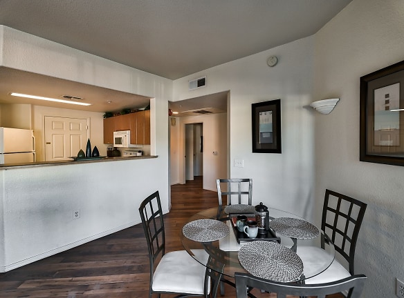 Desert Sage Luxury Homes Apartments - Goodyear, AZ