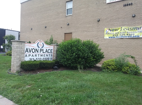 Avon Place Apartments - Detroit, MI