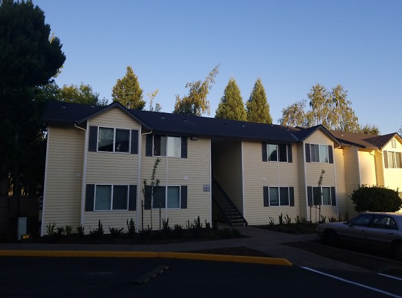 Richmond Square Apartments - Independence, OR