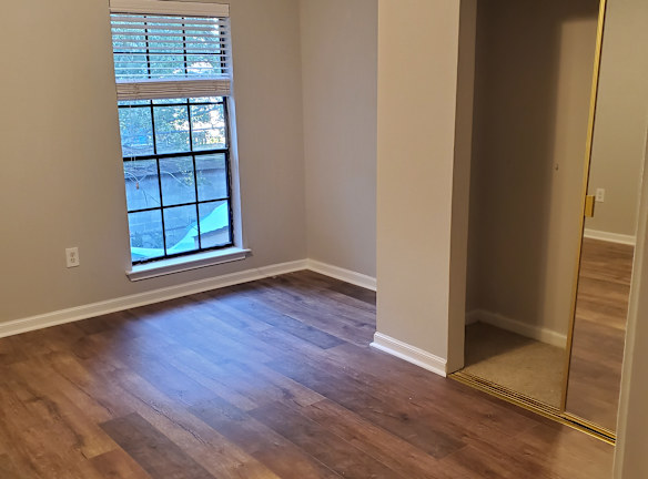 422 Longwood Ct unit F Baton Rouge LA 70806 Home For Rent