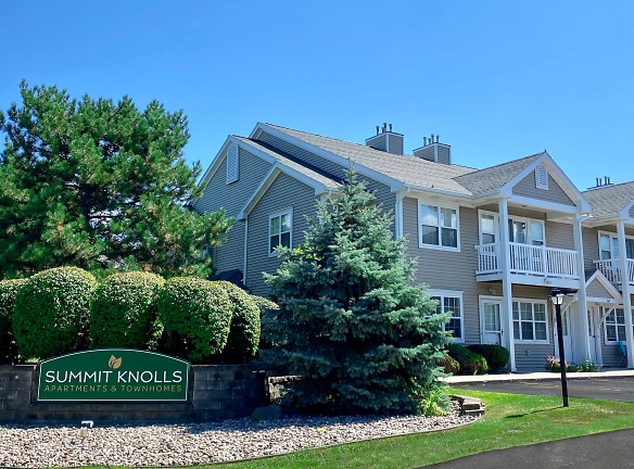 Summit Knolls Apartments And Townhomes - Webster, NY