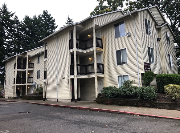 Rosewood Station Apartments - Portland, OR