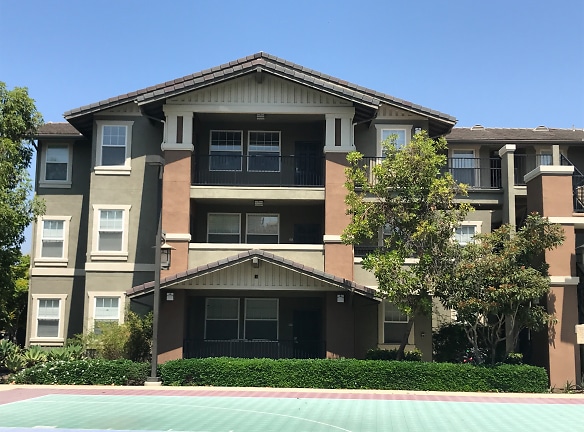 Vista Del Campo Apartments - Irvine, CA