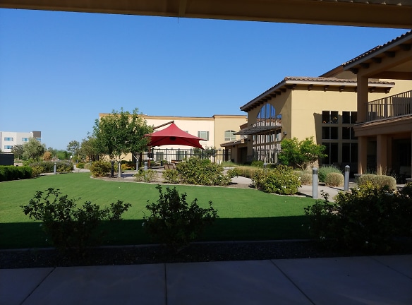 The Oaks A Merrill Gardens Community Apartments - Gilbert, AZ
