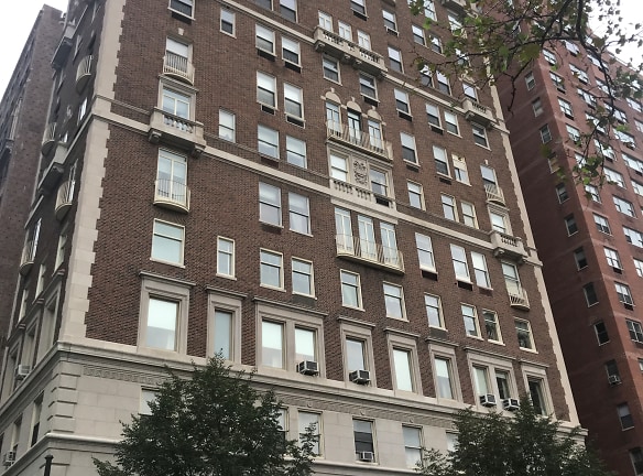 Apartment & Apartment Houses - New York, NY