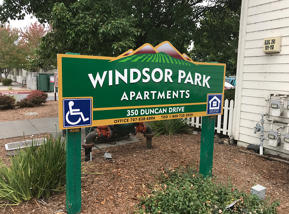 Windsor Park Apartments - Windsor, CA