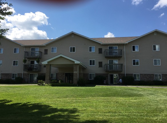Oakwood Heights Apartments - Dodgeville, WI