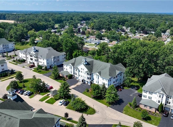 1009 Aqua Marine Blvd - Avon Lake, OH