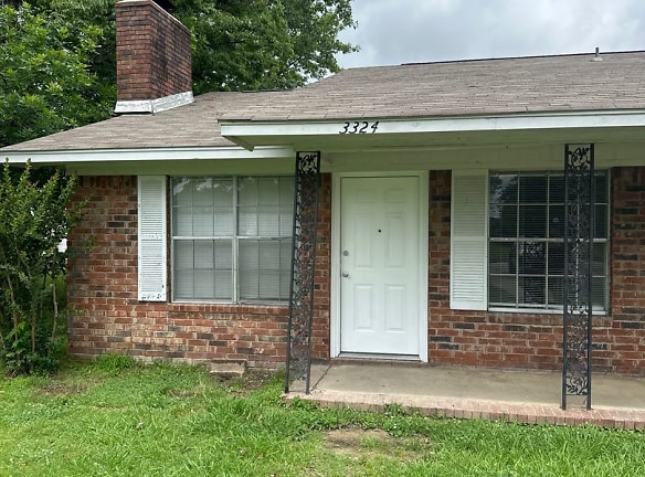 3322 S 62nd St - Fort Smith, AR