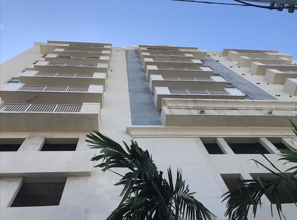Ipanema Apartments - Miami, FL