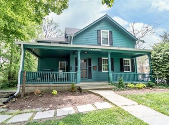 3 E Spring St - Oxford, OH