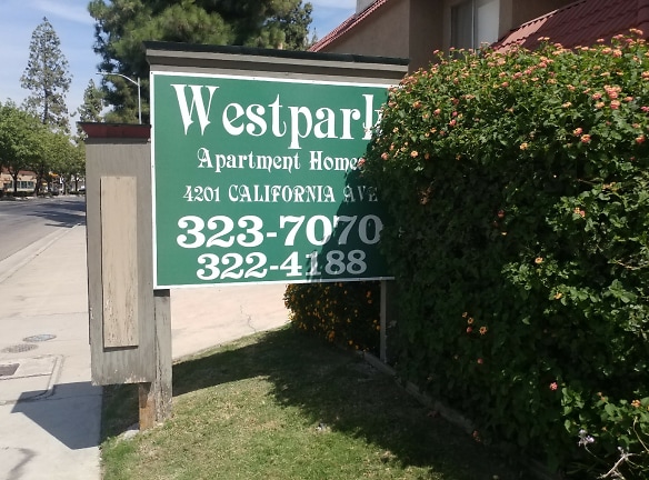 WESTPARK APARTMENT HOMES - Bakersfield, CA